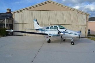 BEECHCRAFT/B-55 BARON
